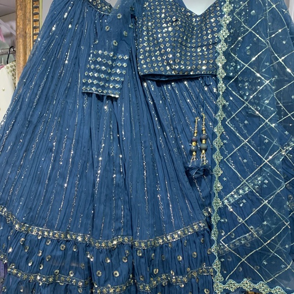 Brand new lengha in size 38 - Picture 3 of 8